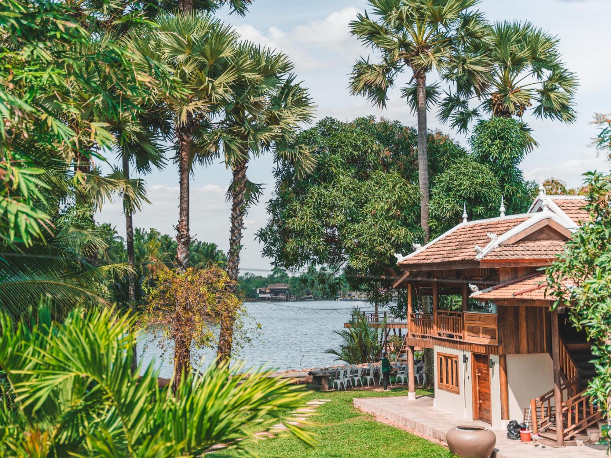 Devi Kampot Resort At Phum Kampot Esterno foto